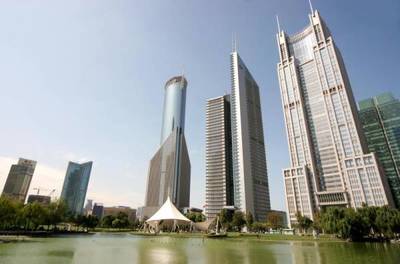 摩天轮、写字楼、汽车工厂 解码上海经济风向中的科技中介力量